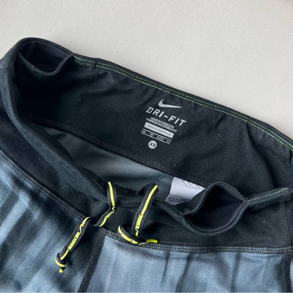 Nike Running Tights - Picture 4 of 4
